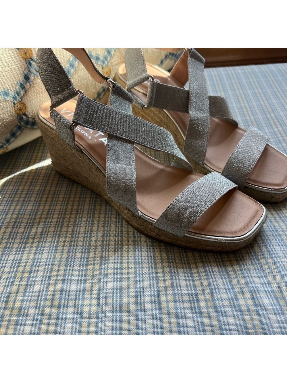 New Viscata Silver Metallic Espadrilles Size 39/8.5